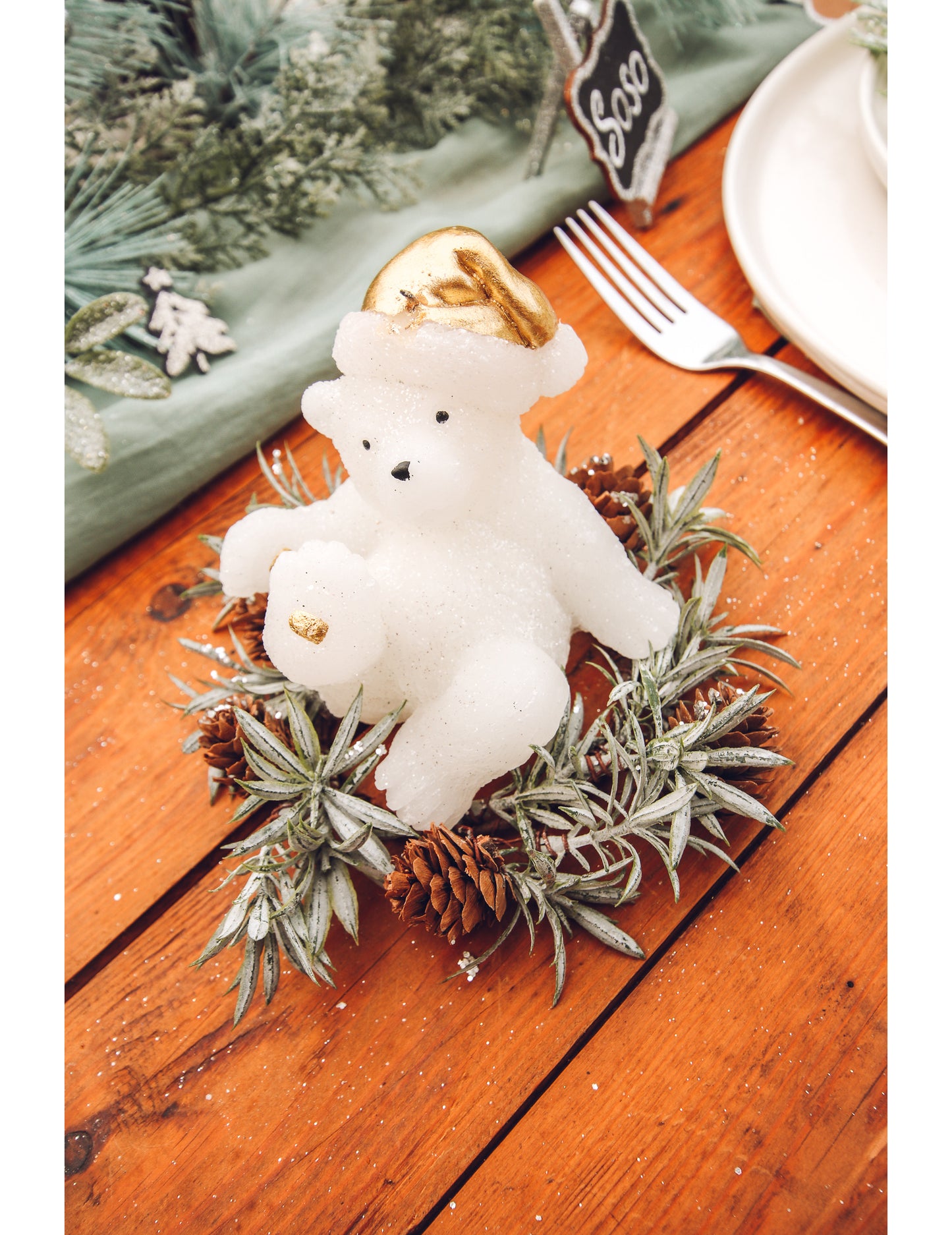 Bílá a zlatá svíčka medvídka 10 cm Vánoce