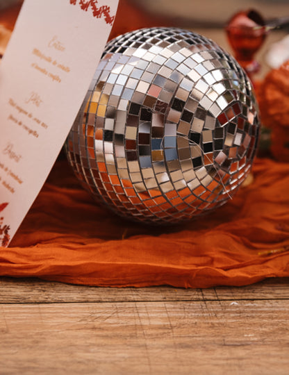 Fazetovaná koule na zavěšení stříbrné zrcadlo skleněné 16cm nestable disco dekorace