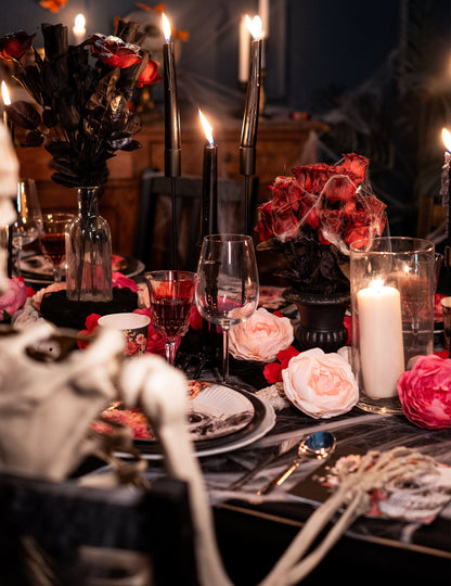 Décoration de table du bouquet de roses rouges Halloween