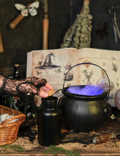 Matná černá lékárnická láhev s korkovou zátkou 17 cm 500 ml