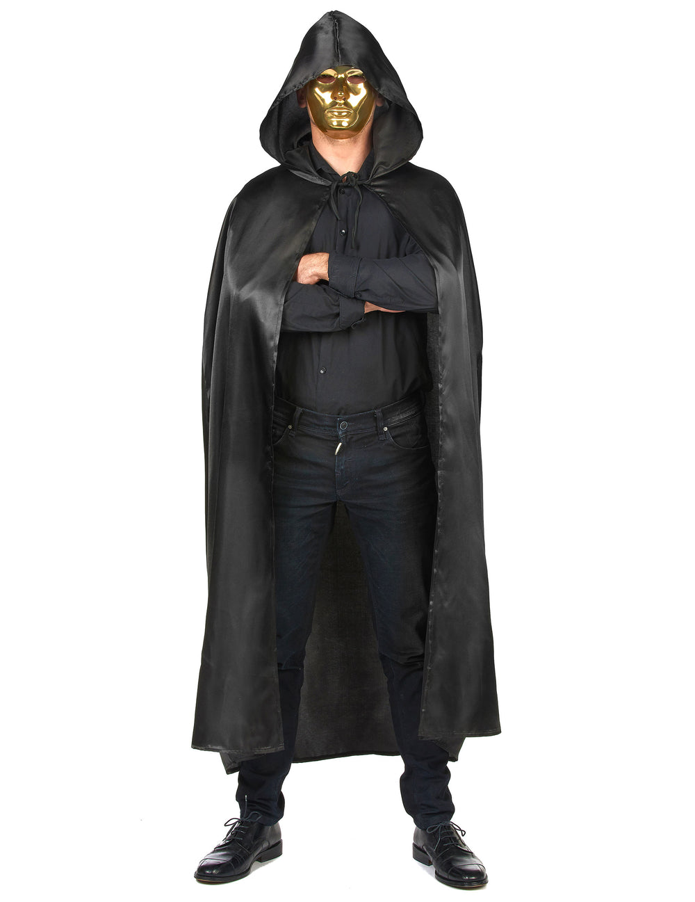 Vue de face avec masque doré de la cape de vampire