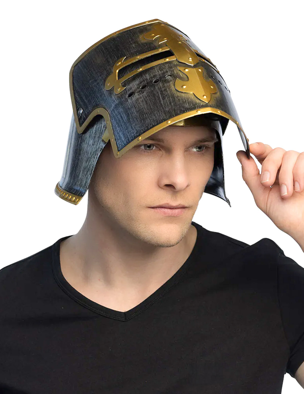 Visière relevée du casque de chevalier médiéval