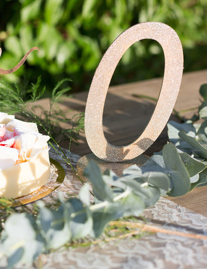 Středový díl číslo 0 šampaňské třpytivé dřevo 20 cm se stabilní základnou