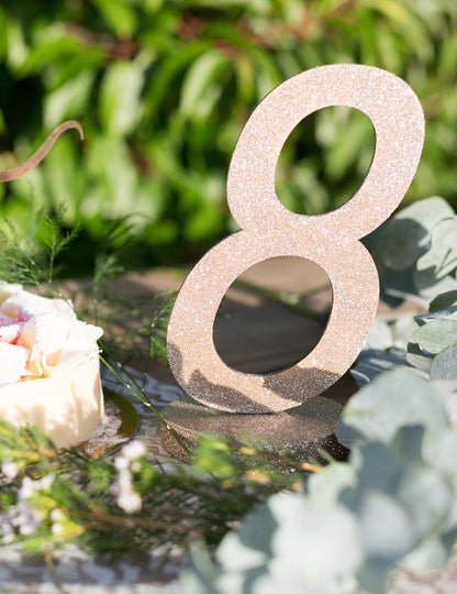 Středový díl číslo 8 šampaňské třpytivé dřevo 20 cm party dekorace