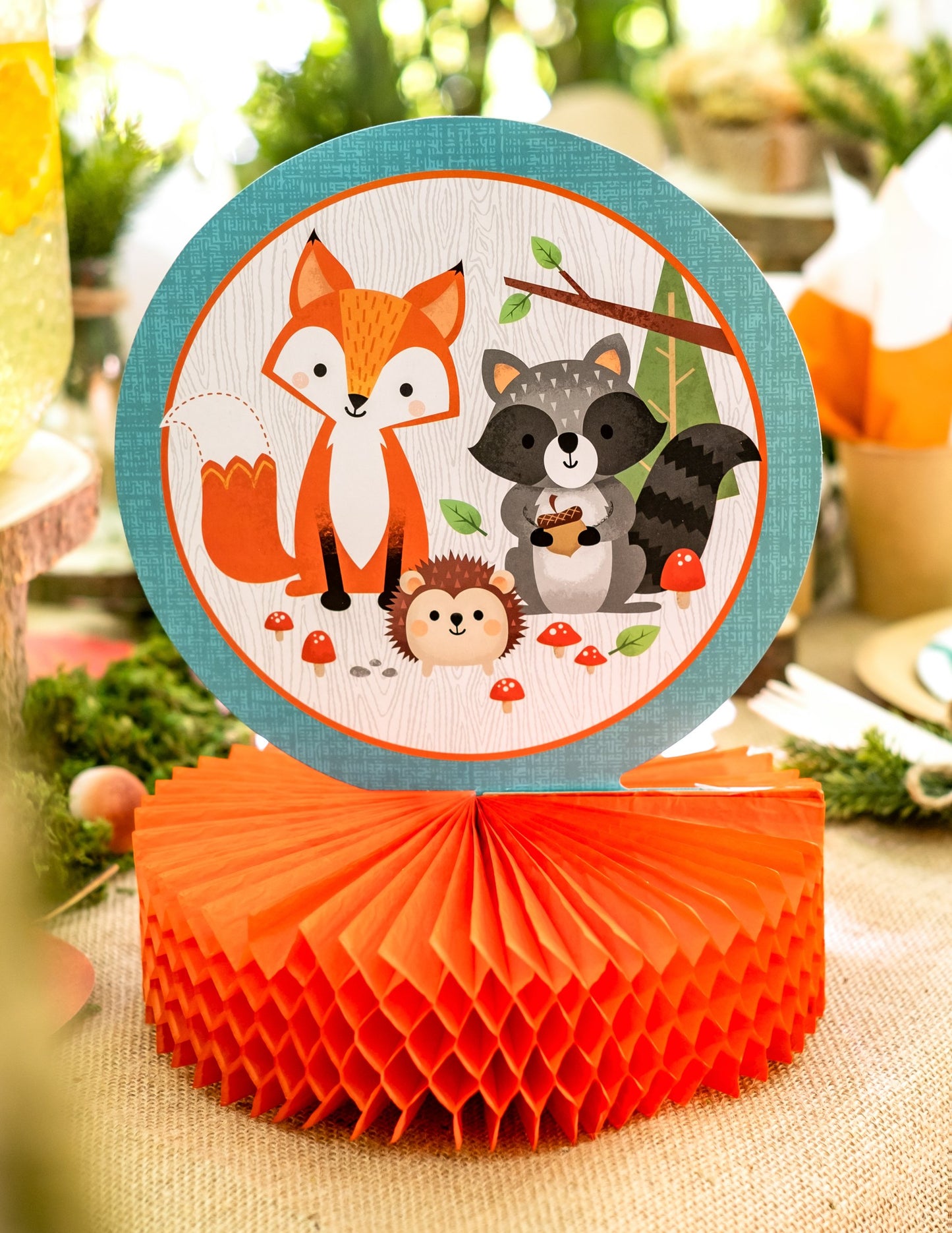 Lesní zvířátka voštinový papír středový díl 23 x 30,5 cm k narozeninám