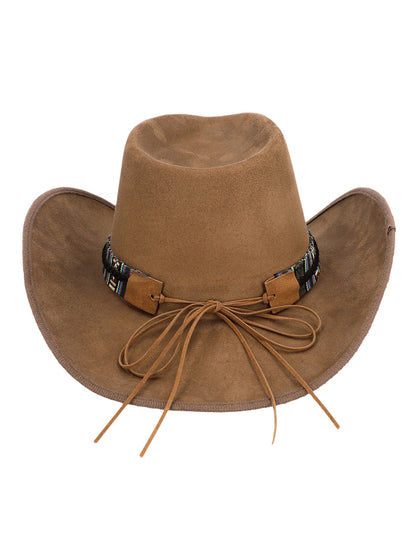 Hnědý kovbojský klobouk s hlavou dospělého buvola