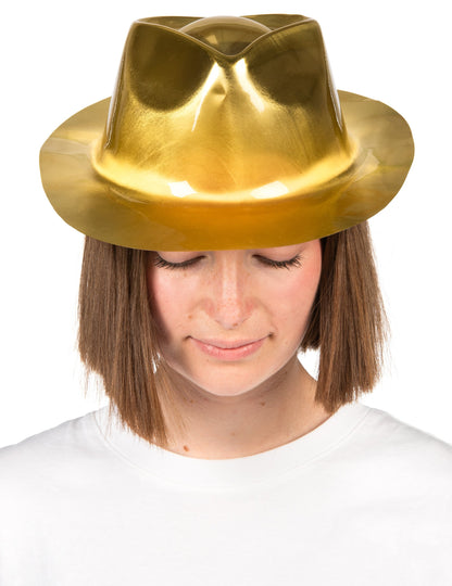 Lesklý zlatý gangsterský klobouk