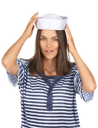 Vue de face du chapeau de marin pour adulte blanc