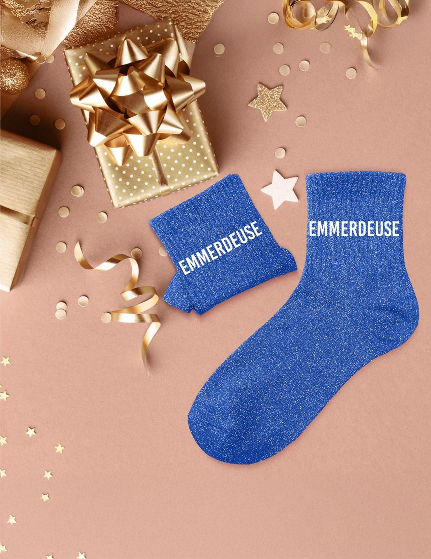 Třpytivé ponožky, otravná žena