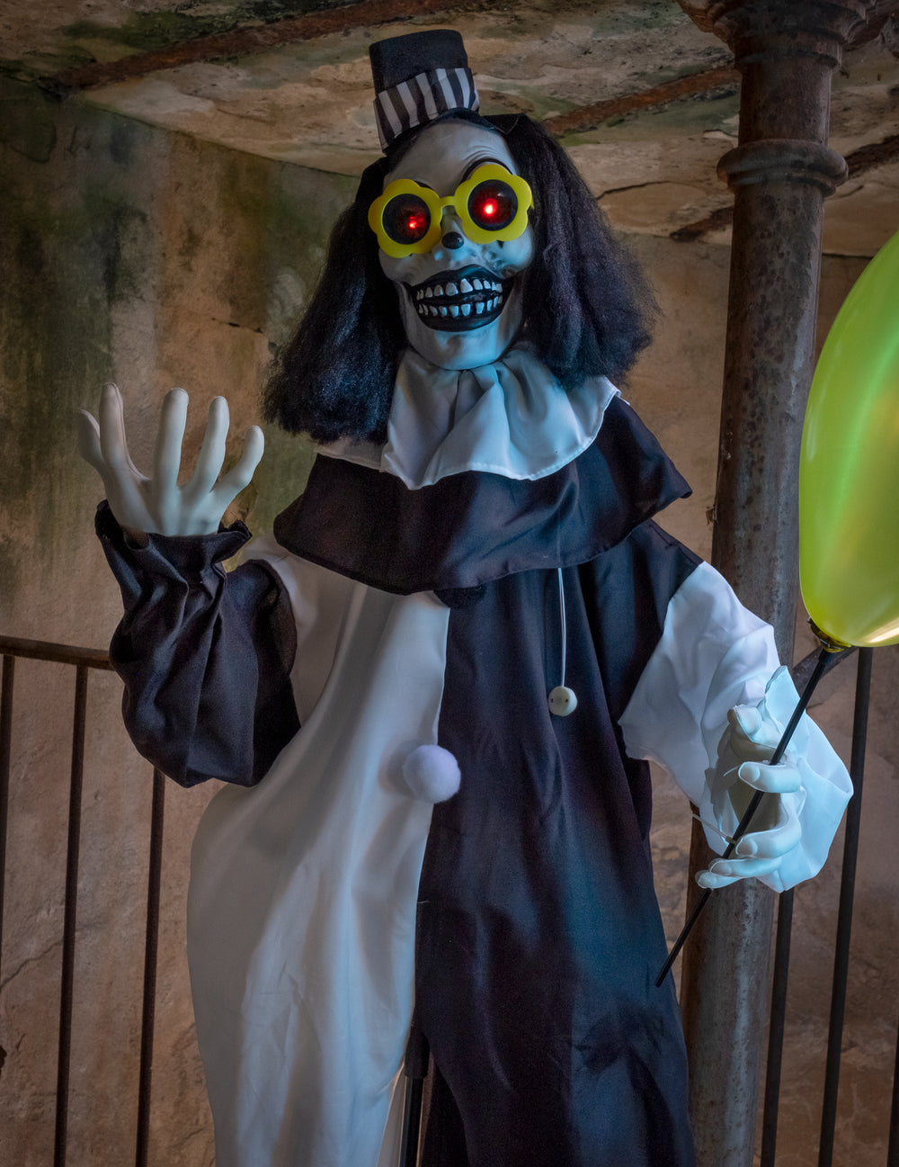 Mise en situation du clown effrayant animé