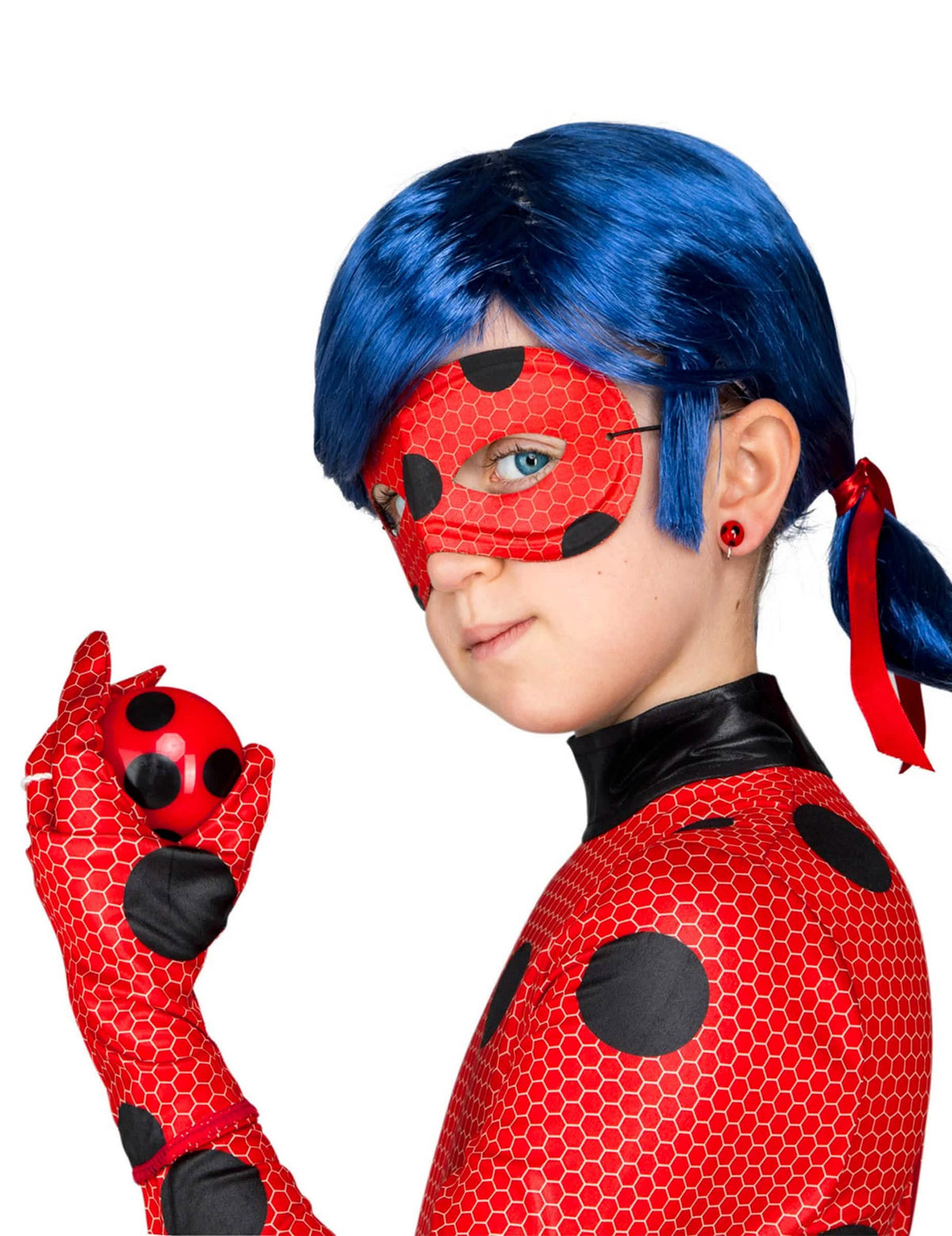 Boční pohled na masku a yo-yo kompletního kostýmu Ladybug Miraculous™ pro dítě