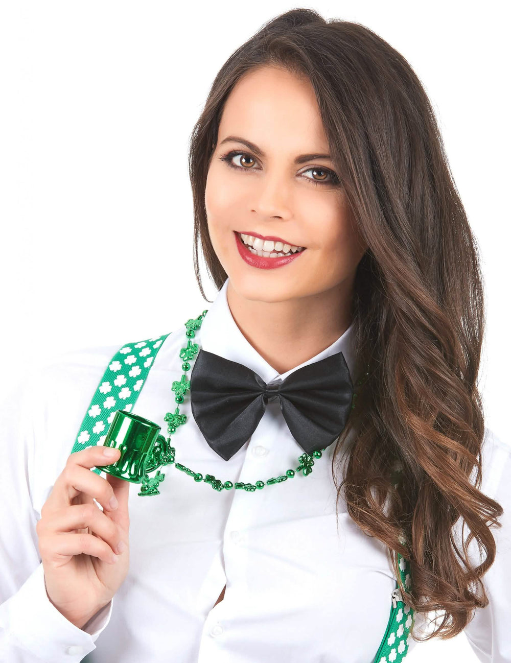 Detail přívěsku v podobě půllitru na náhrdelníku St Patrick
