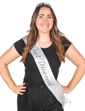 Jen oddělená koruna a šerpa