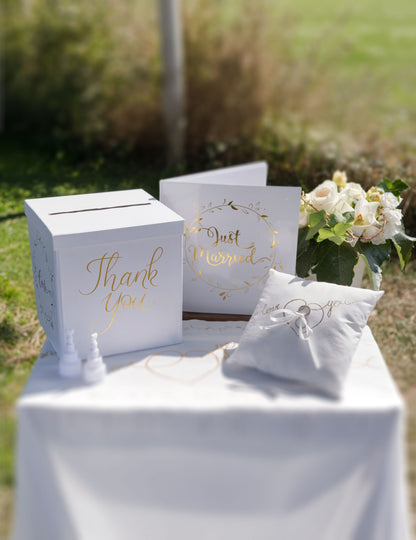 Bílo-zlatý snubní prsten love you 18 x 18 cm v bavlně