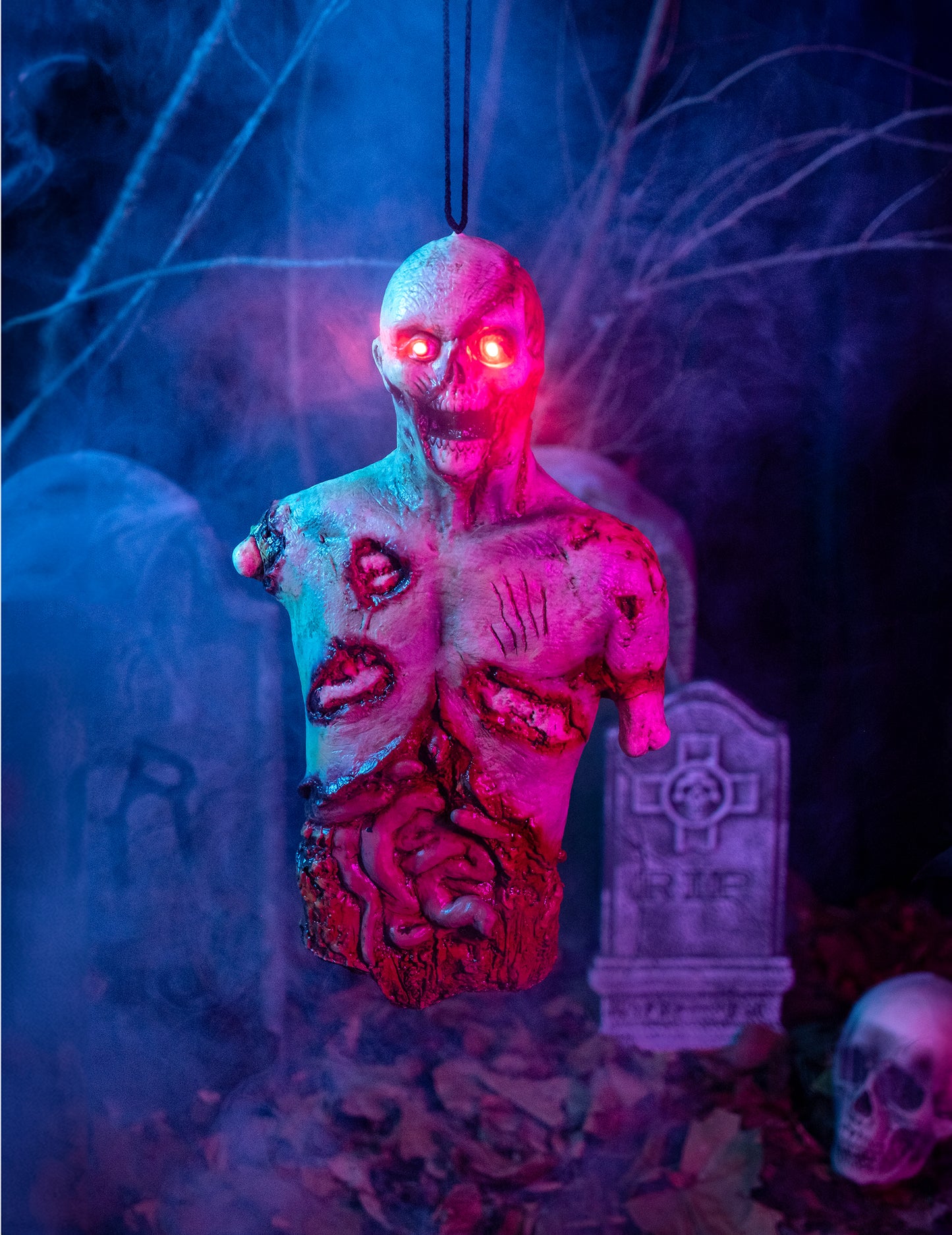 Svítící závěsná dekorace s motivem zombie