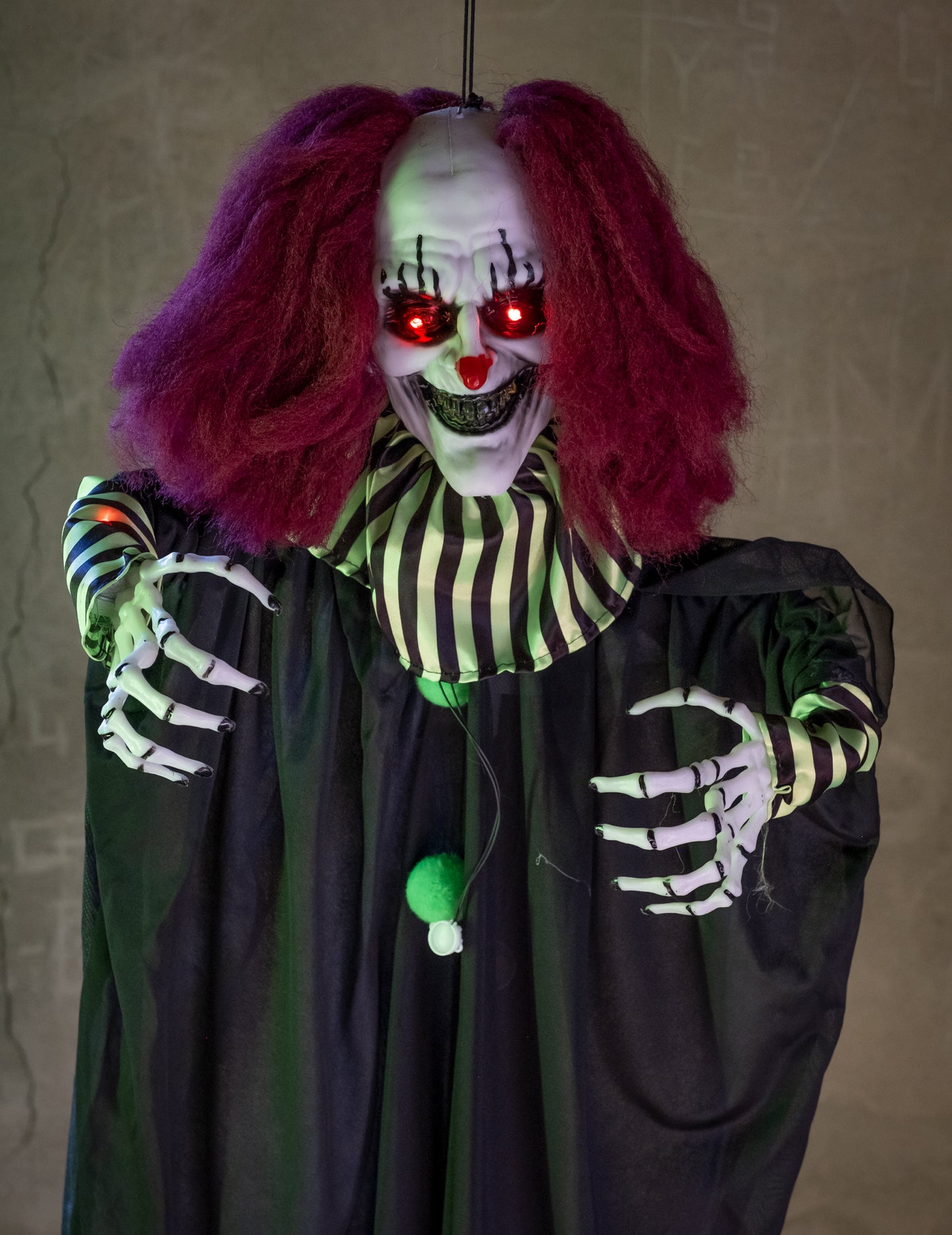 Závěsná animovaná dekorace Děsivý klaun 130 cm