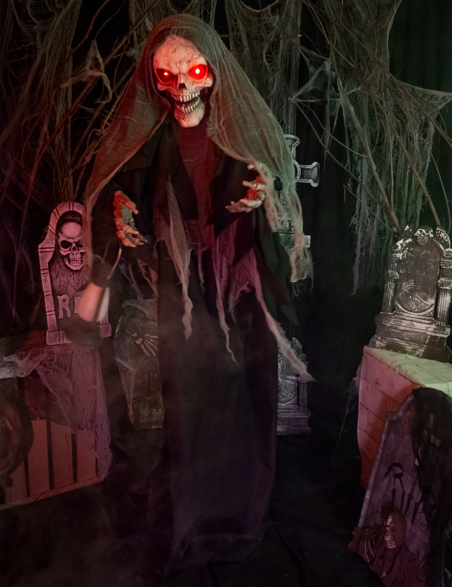 Animovaná zvuková a světelná dekorace Brilliant Reaper 180 cm