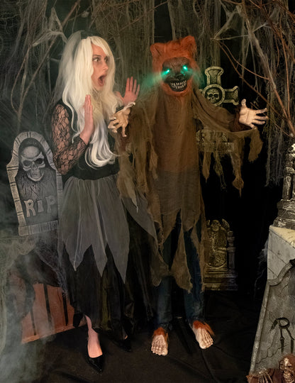 Animovaná zvuková a světelná dekorace Bad Wolf 160 cm