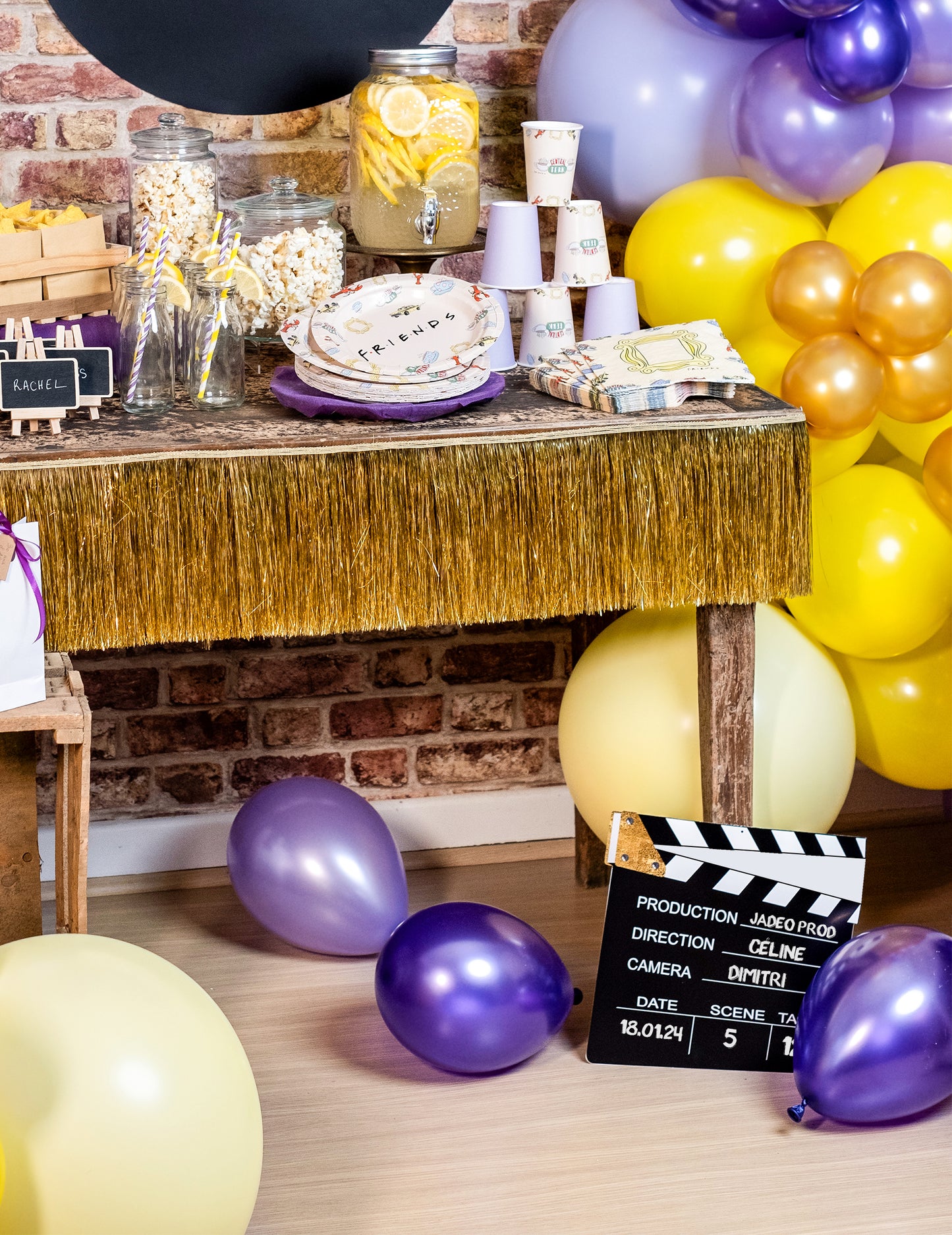 Dekorace kino klapka 28 x 28,5 cm v přizpůsobitelném kartonu