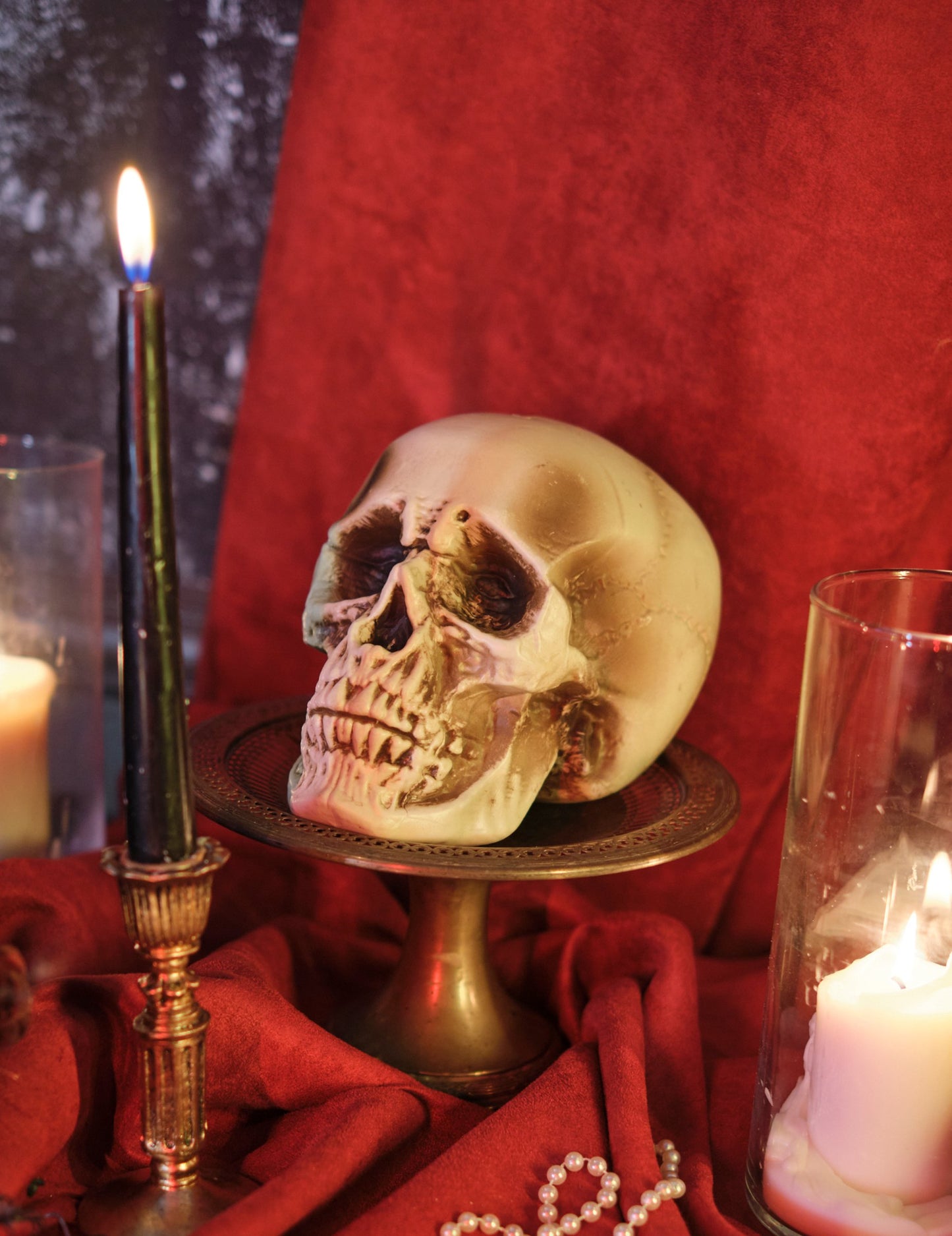 Plastová dekorace lebky 18 cm