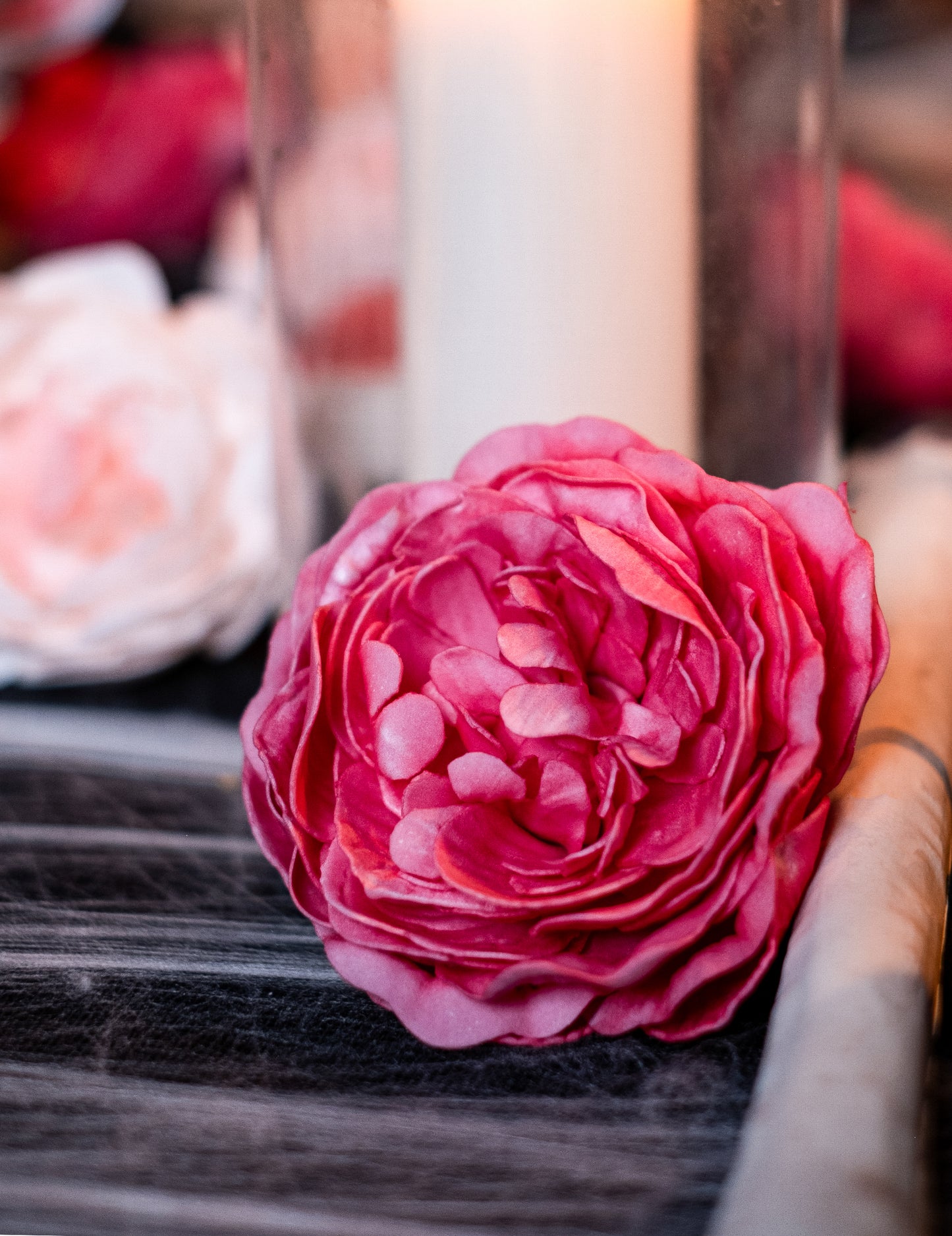 Stará fuchsiově růžová stolní dekorace 12 cm ročník