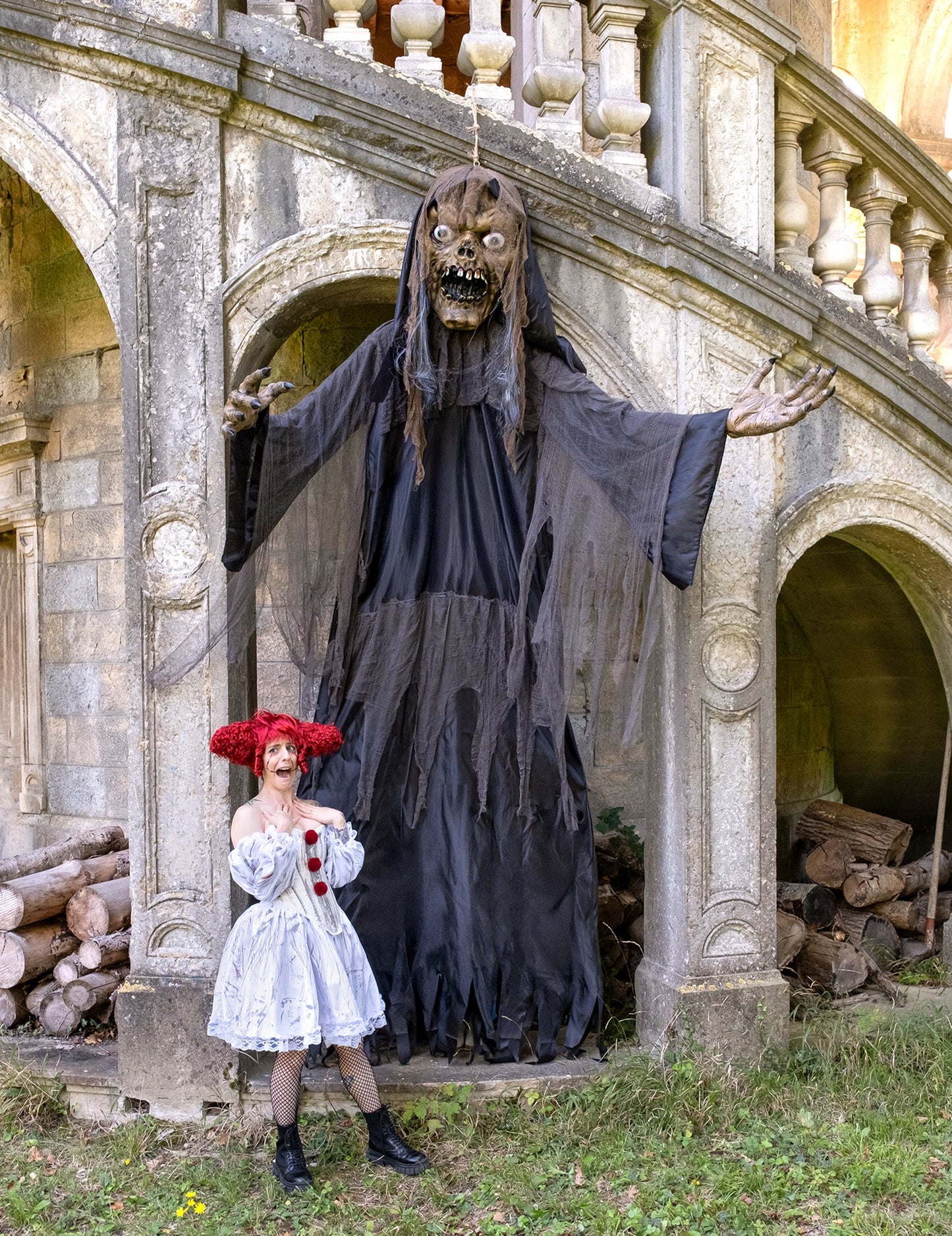 Obří halloweenská dekorace: závěsná čarodějnice/zombie, 3,50 m