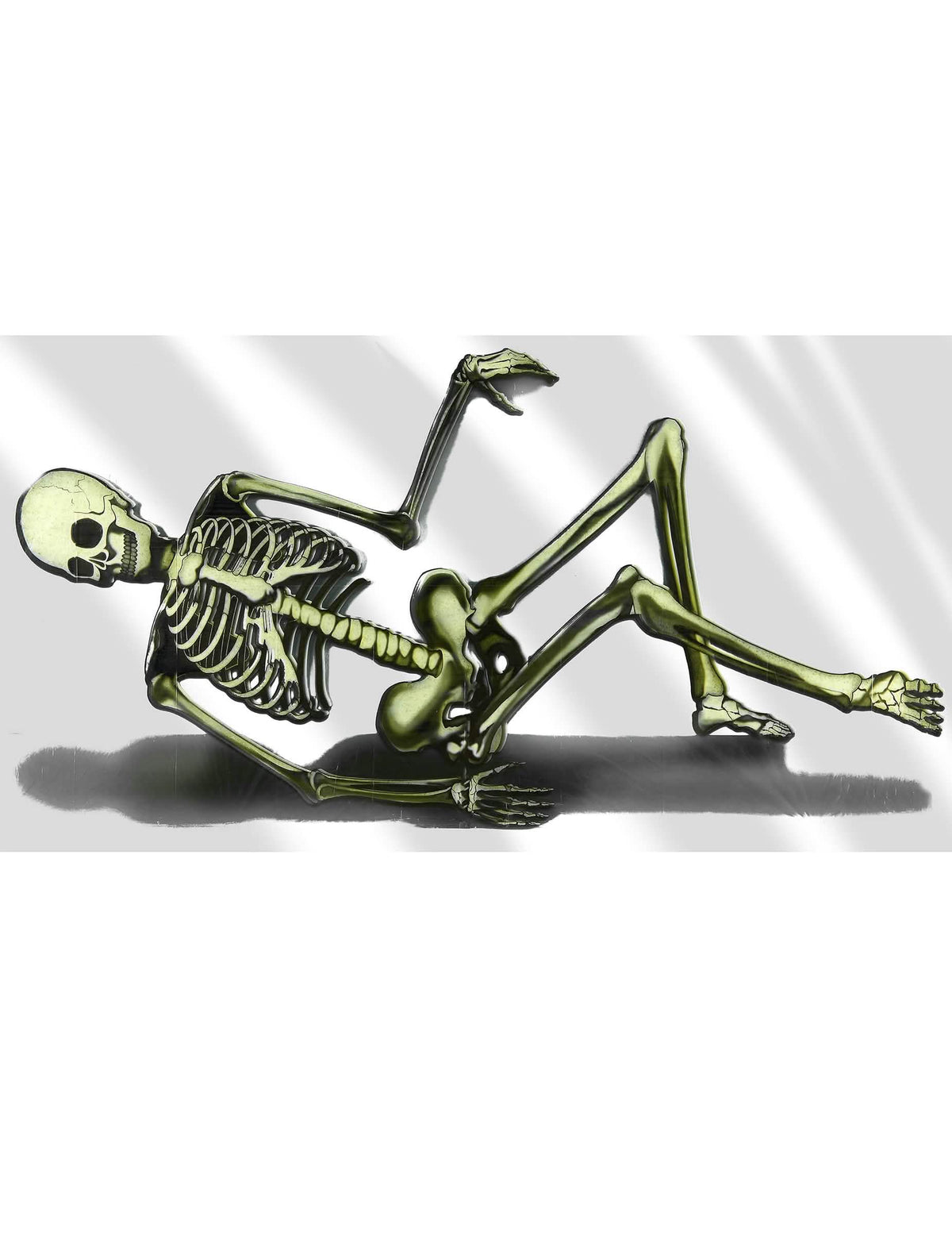 Plastová dekorace kostra na pohovku pro halloween bílá a zelená