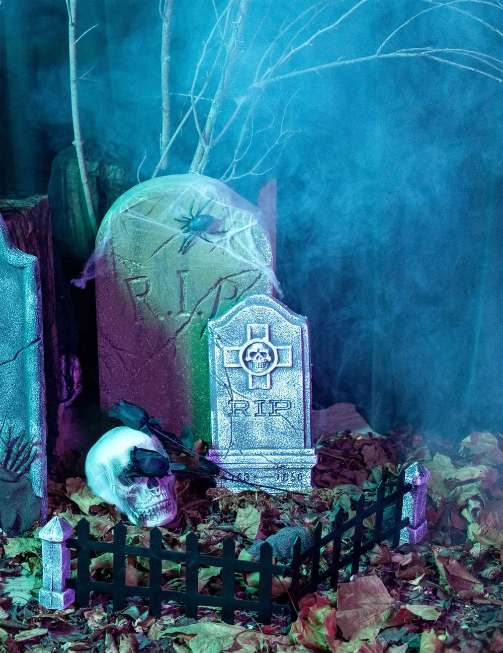 Dekorace 21 dílů kostra a náhrobek pro halloween šedá