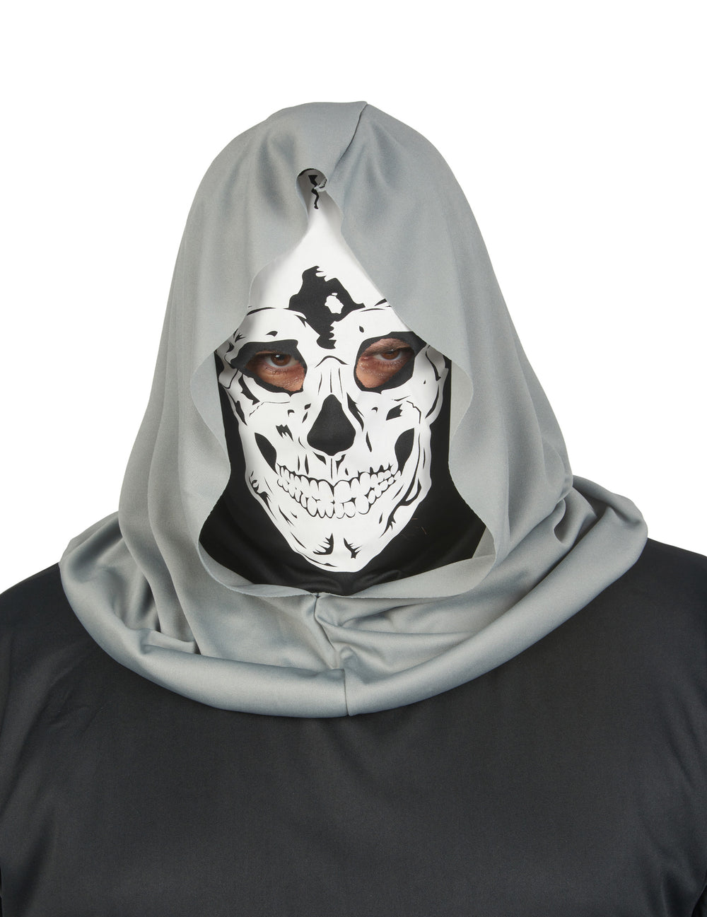 Gros plan sur le masque de crâne du déguisement de faucheuse terrifiante