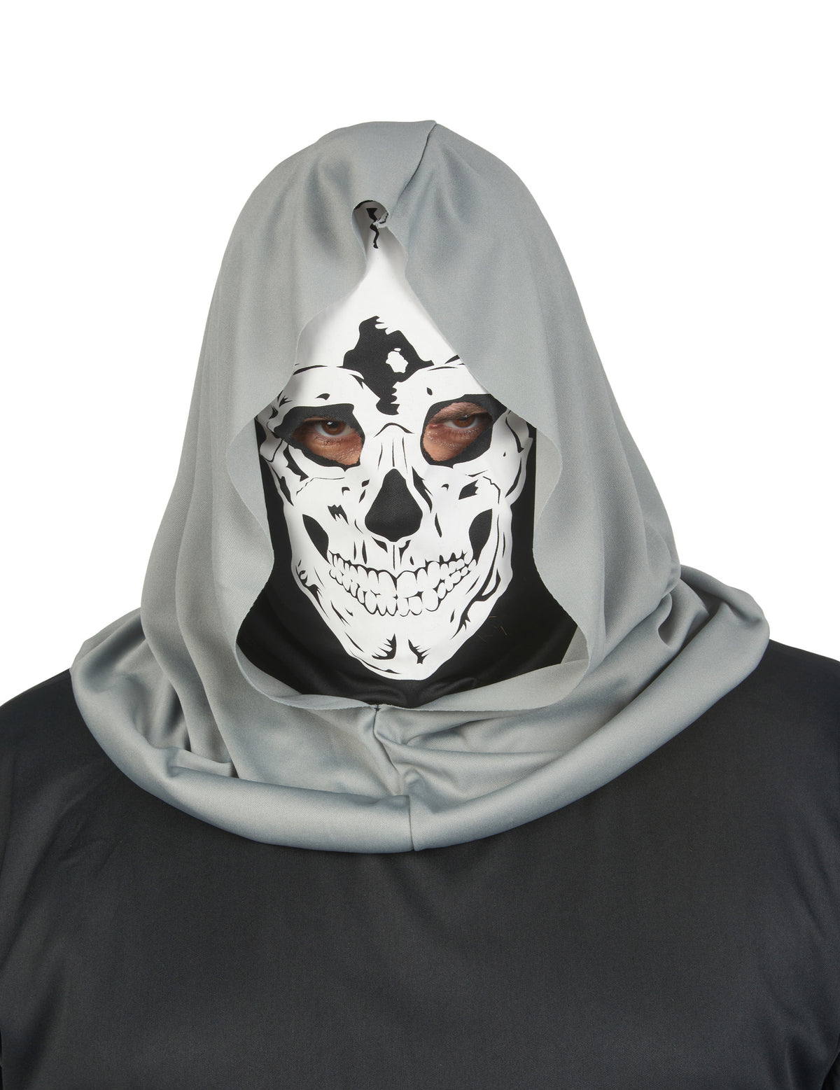 Gros plan sur le masque de crâne du déguisement de faucheuse terrifiante