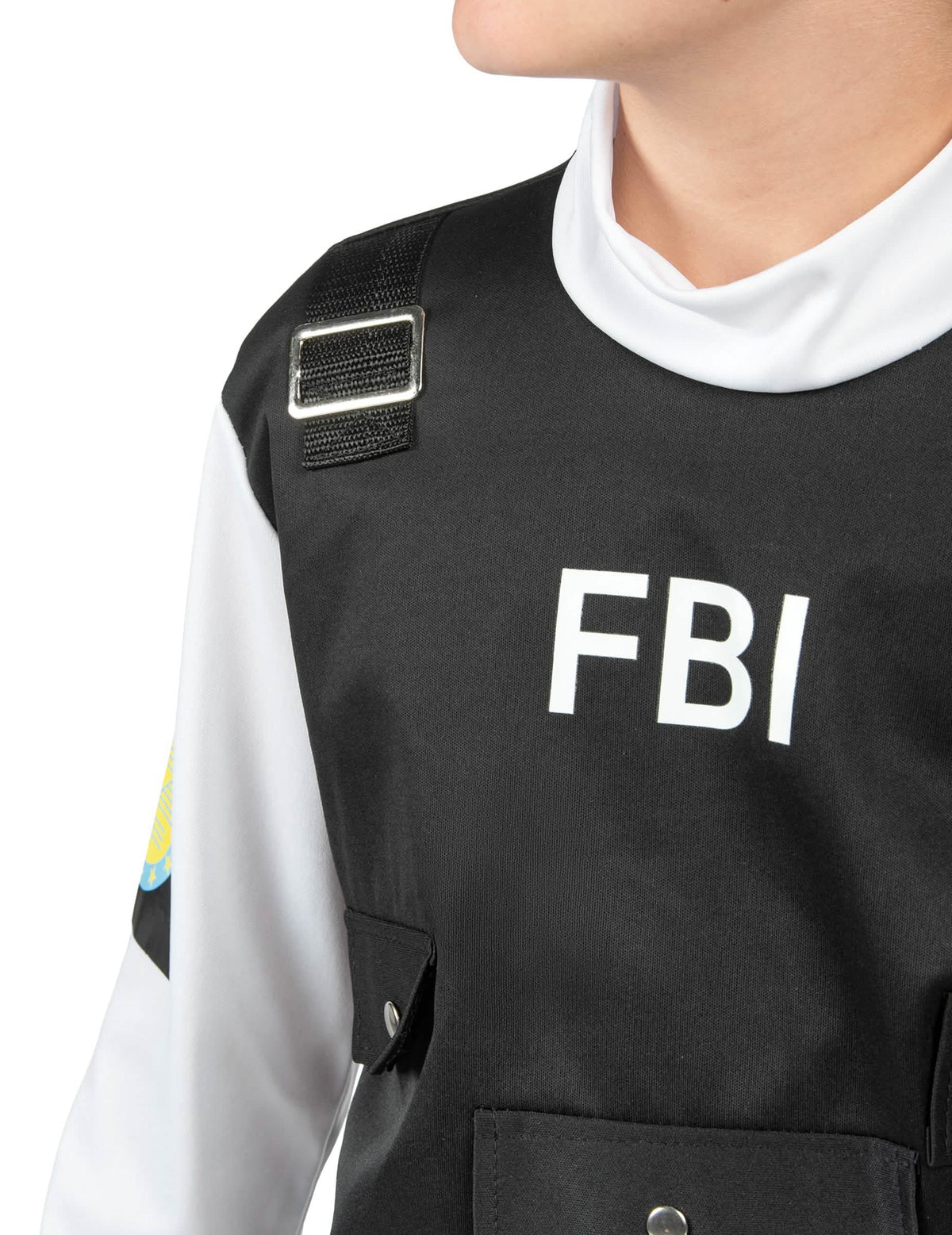 Detail nápisu FBI na vestě kostýmu FBI pro dítě