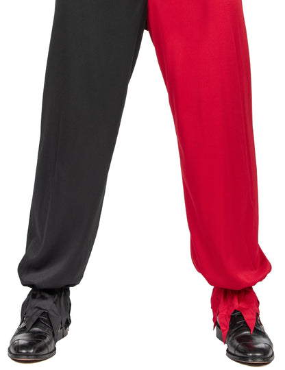 Zoom sur le bas du pantalon du déguisement Joker Fou pour adulte