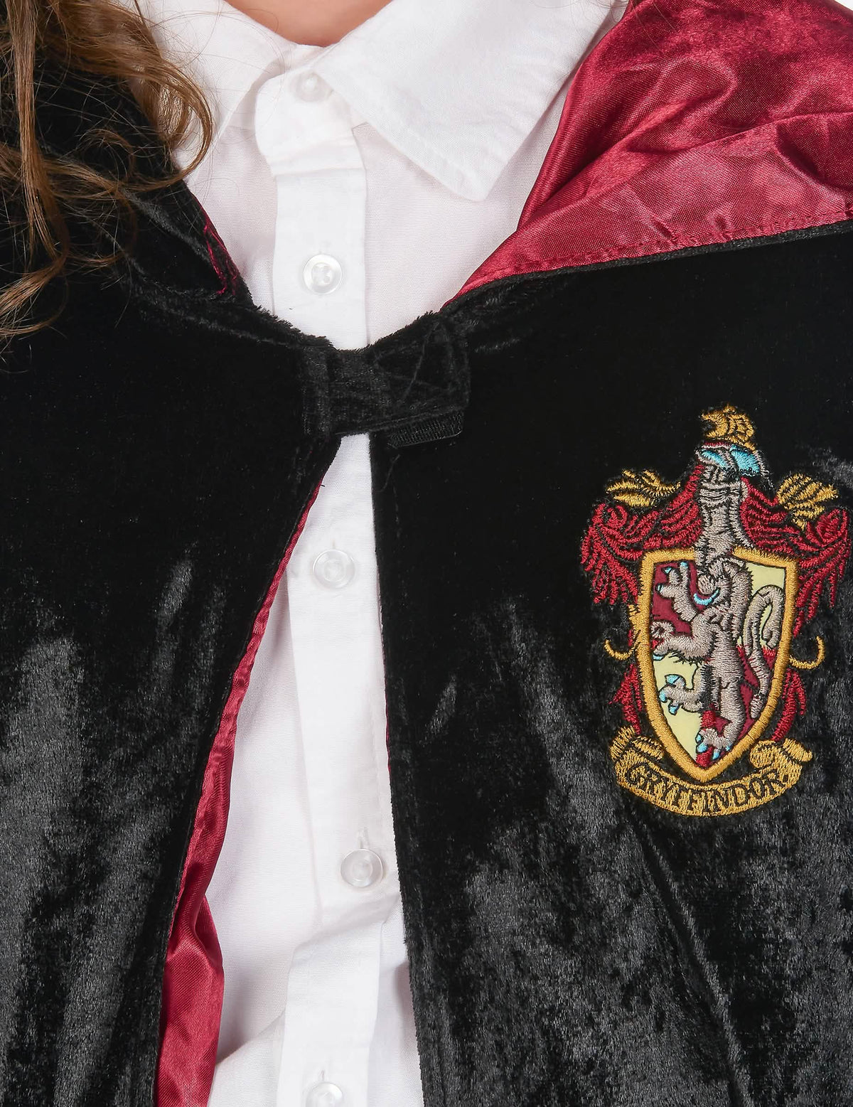 Detail erbu Nebelvír kostýmu luxusní róby Harry Potter