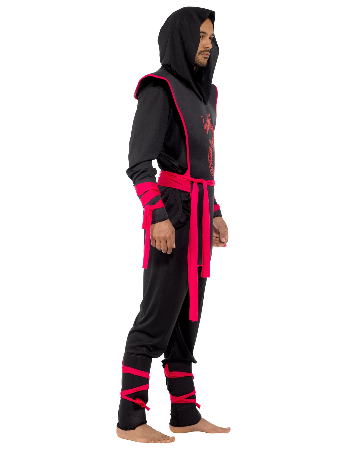 Přestrojení černé a červené ninja