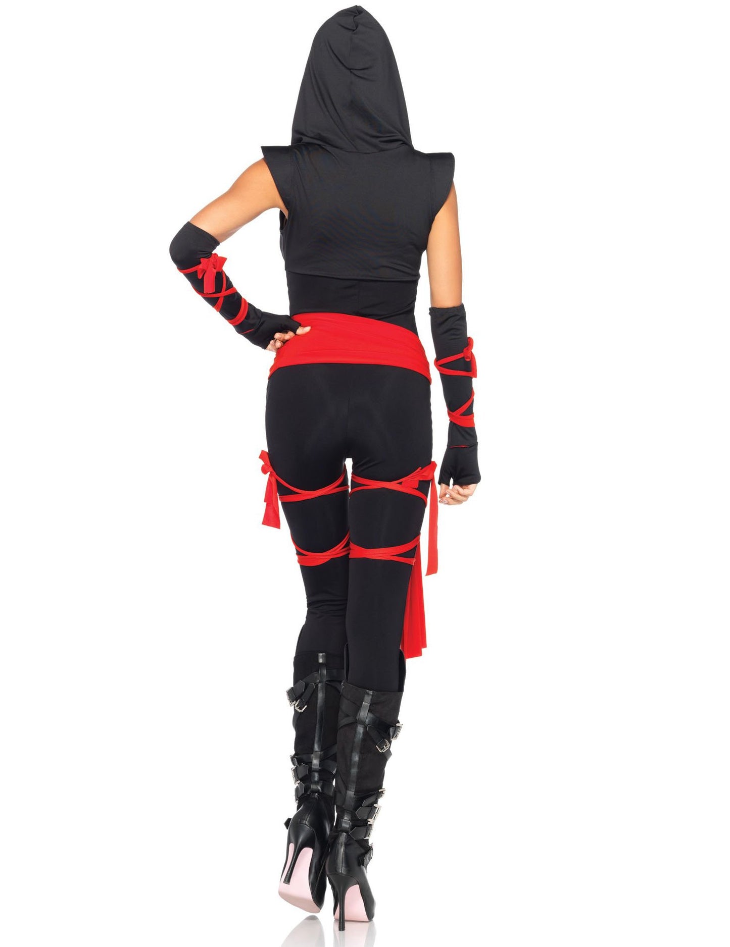Pohled zezadu na luxusní sexy ninja kostým pro ženy