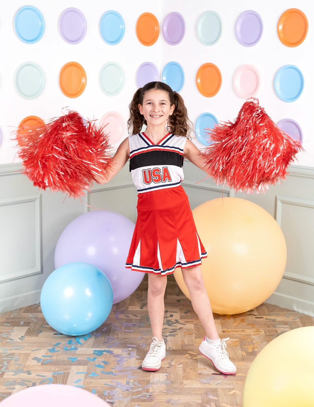 Pohled zepředu v celé délce s pompony kostýmu pompom girl usa