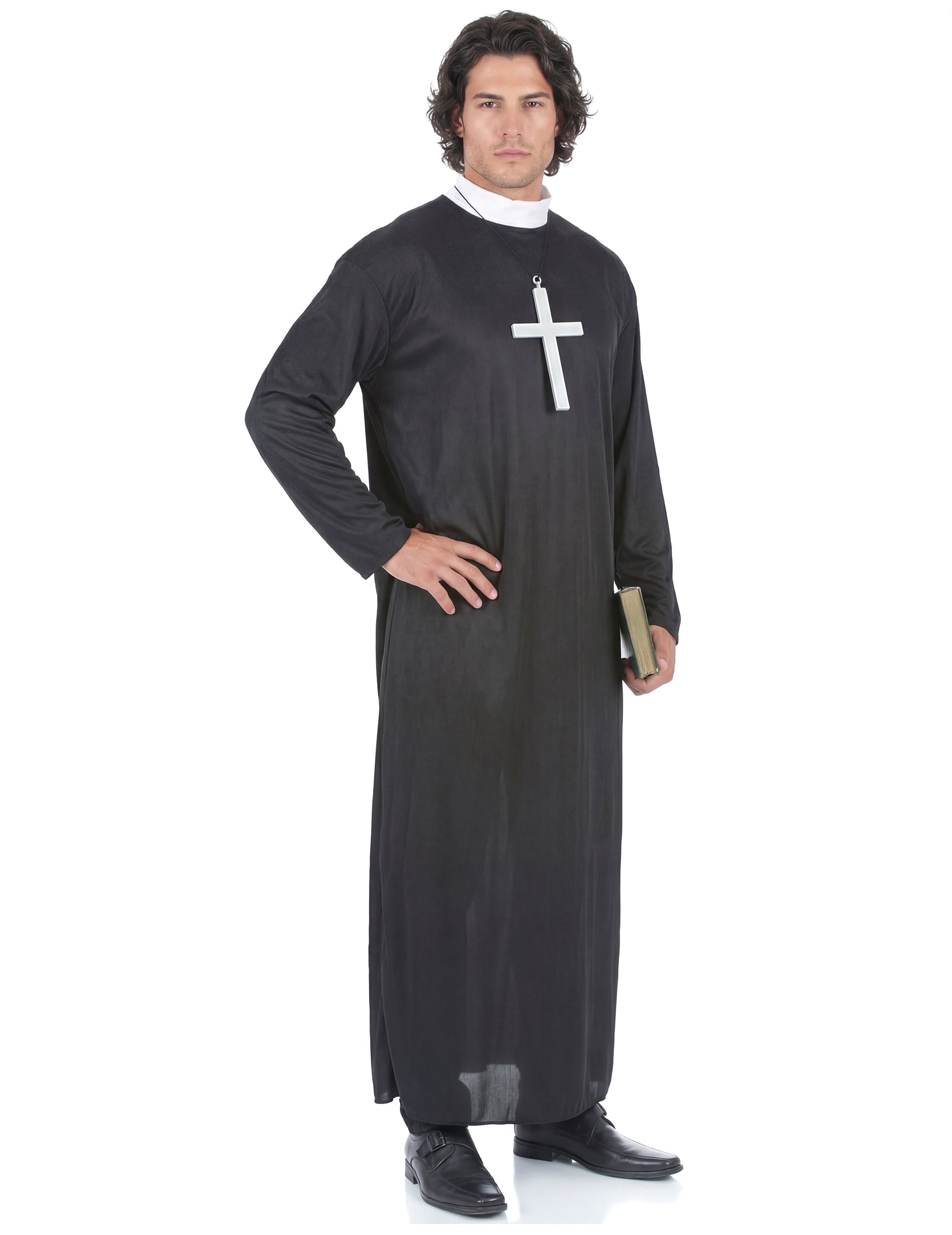 Pohled z boku na kostým kněze pro muže