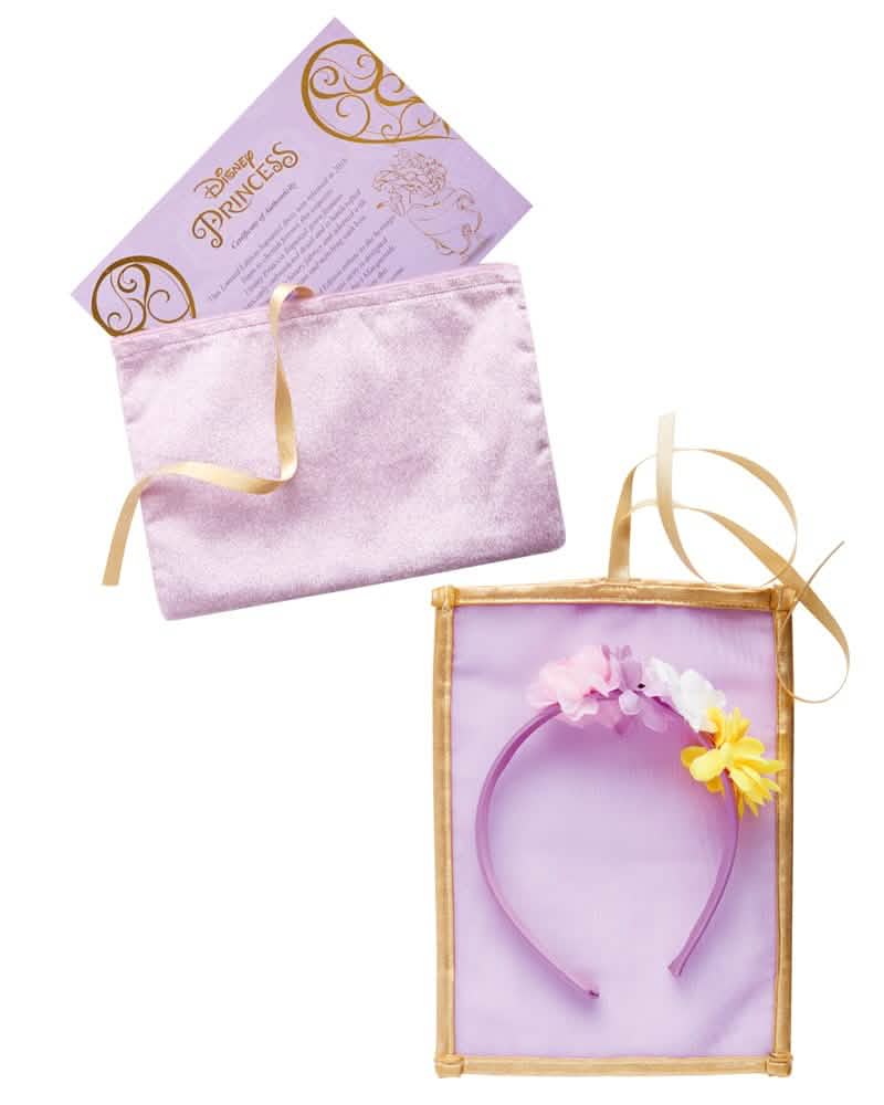 Příslušenství a certifikát pravosti sběratelského kostýmu Princezna Rapunzel