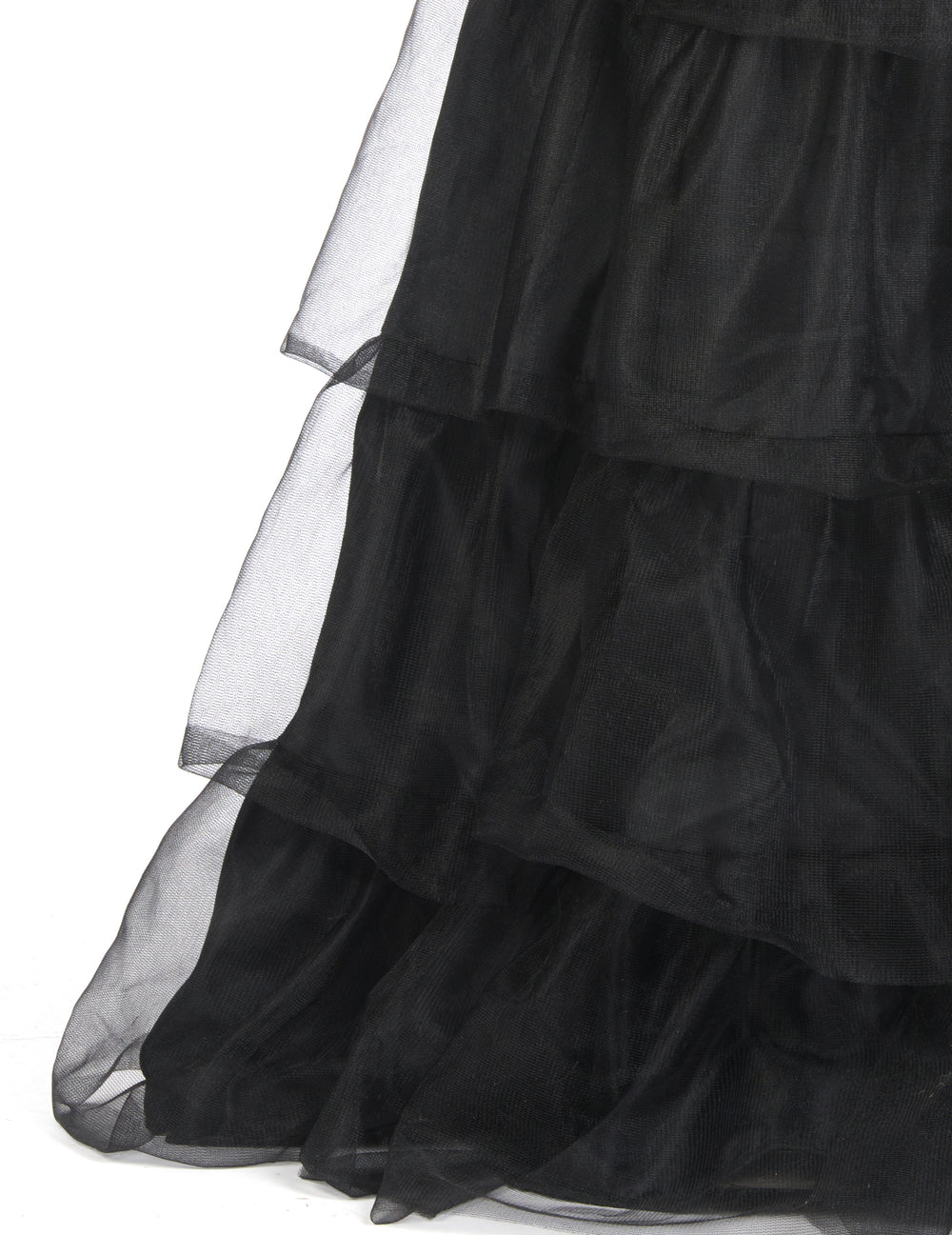 Détail des volants en tulle du déguisement robe de bal gothique