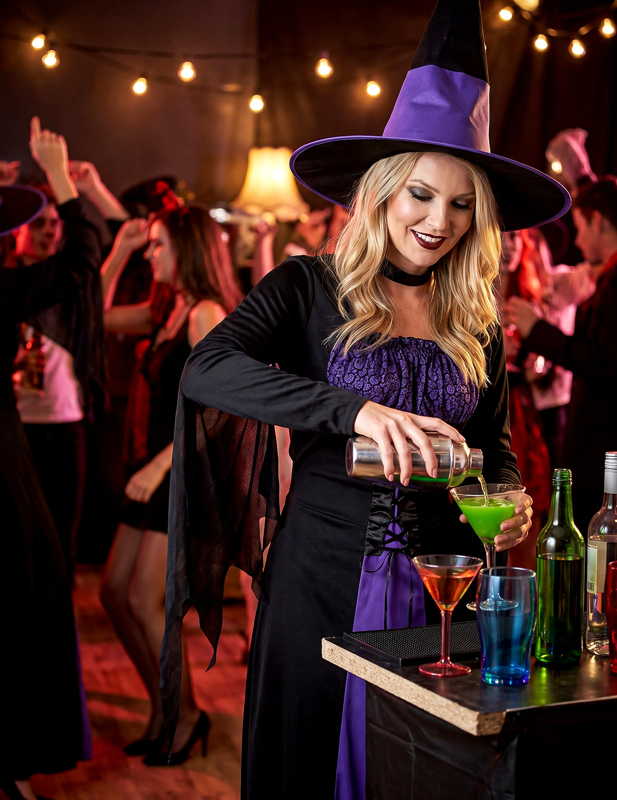 Dámský halloweenský kostým čarodějnice s živůtkem
