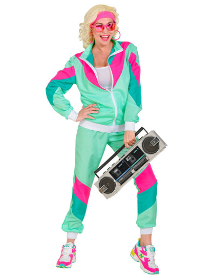 Vue de face avec radio cassette du déguisement survêtement années 80 pour adulte