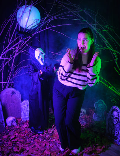 Dětský kostým vraha z hororového filmu