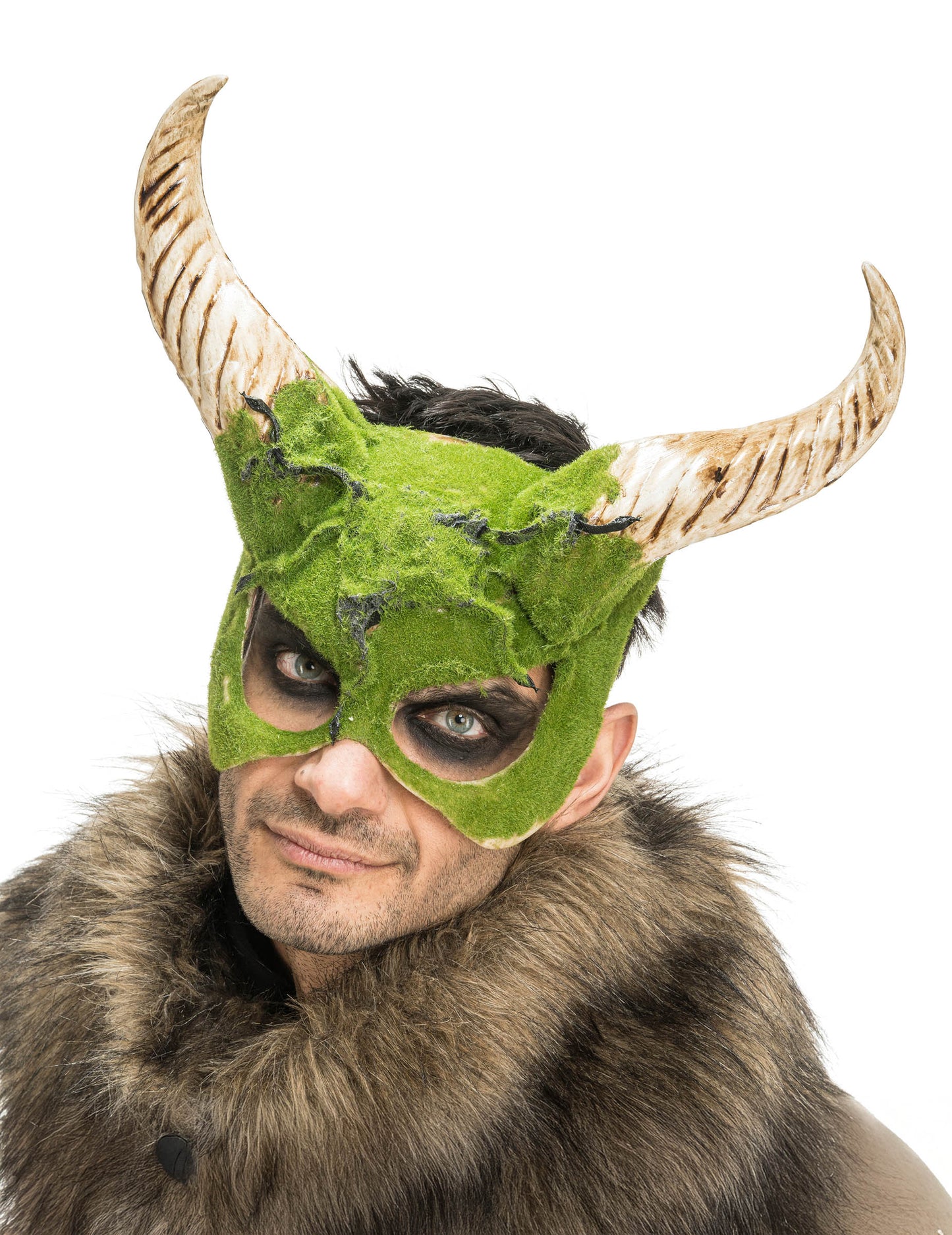 Polomaska rohaté bestie s pěnovým efektem