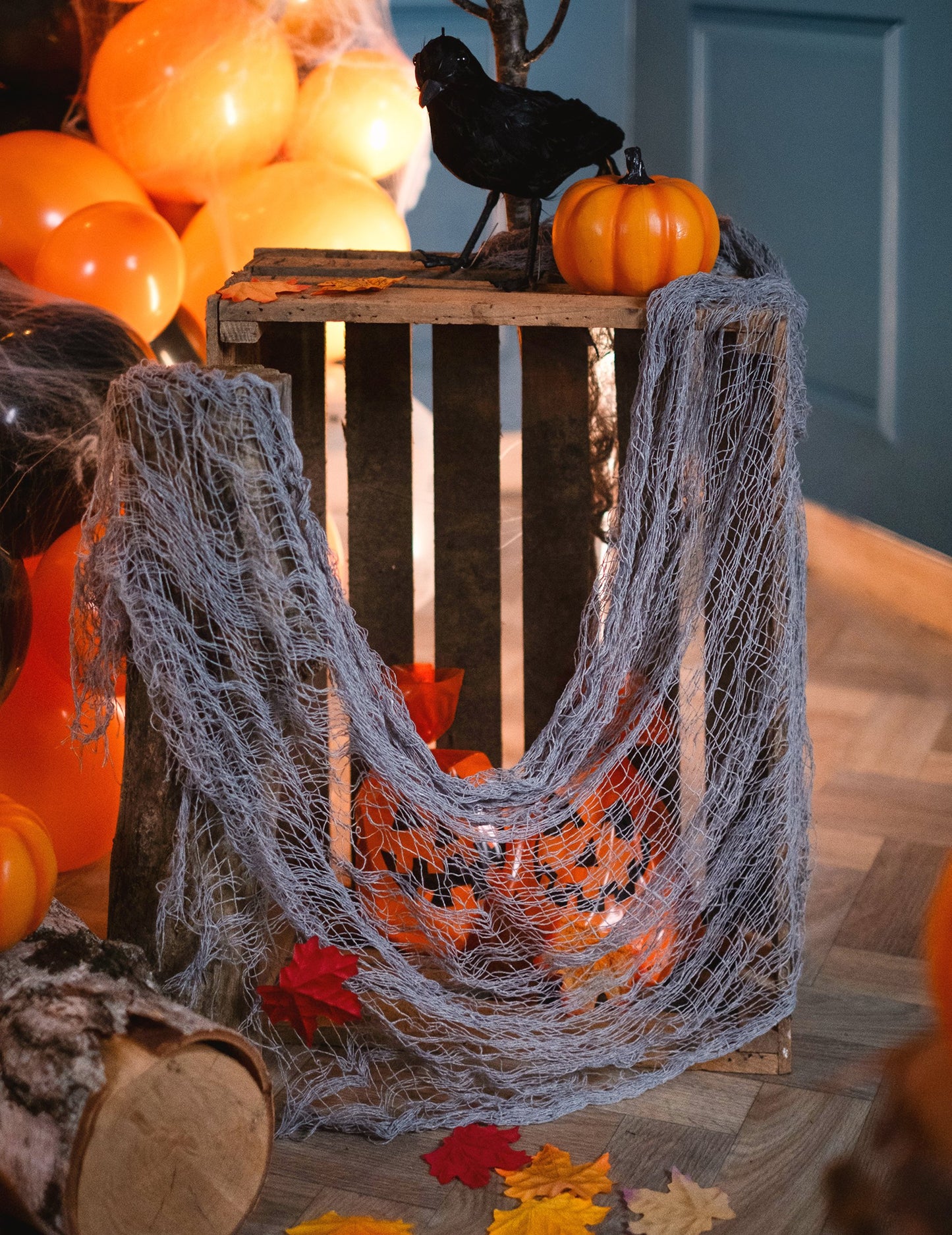 Šedé halloweenské prostěradlo 180 x 75 cm