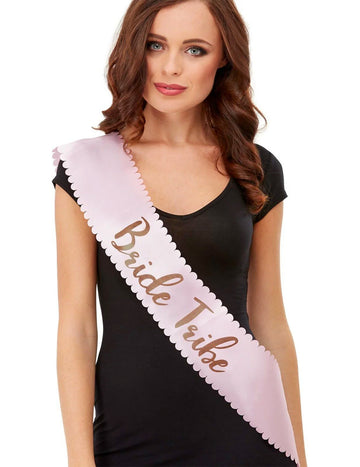 Růžová šerpa Bride Tribe na rozlučku se svobodou pro dospělé se zlatým nápisem