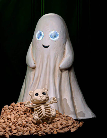 Dekorační duch Summerween z magnezitu s animovanýma LED očima 34,5 x 24 x 42 cm