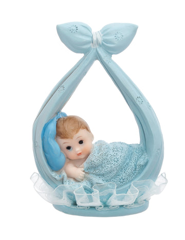 Figurka malého chlapce v modrém šátku 11 cm na křest