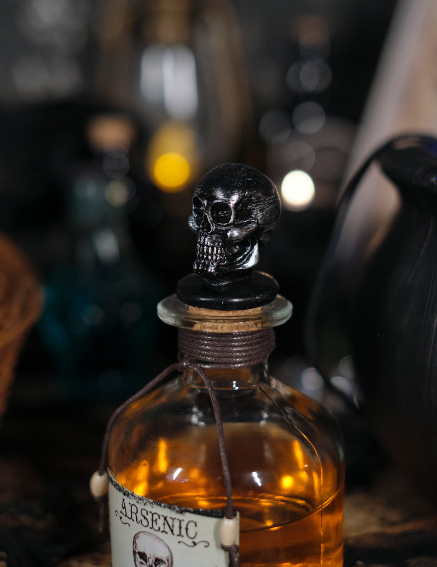 Lahvička s arsenem 16 cm