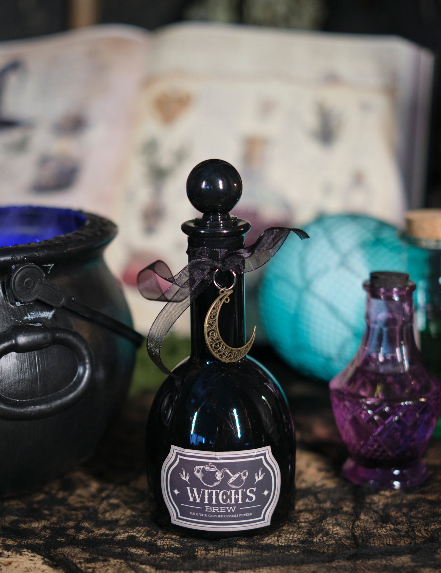Čarodějnická lahvička černé magie 19,5 cm