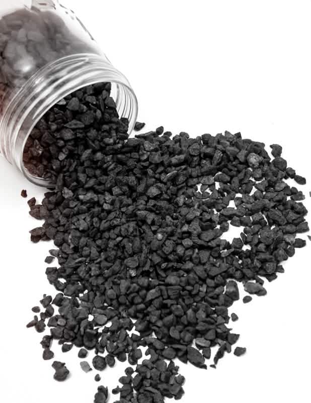 Černé dekorativní kamínky 2-4 mm